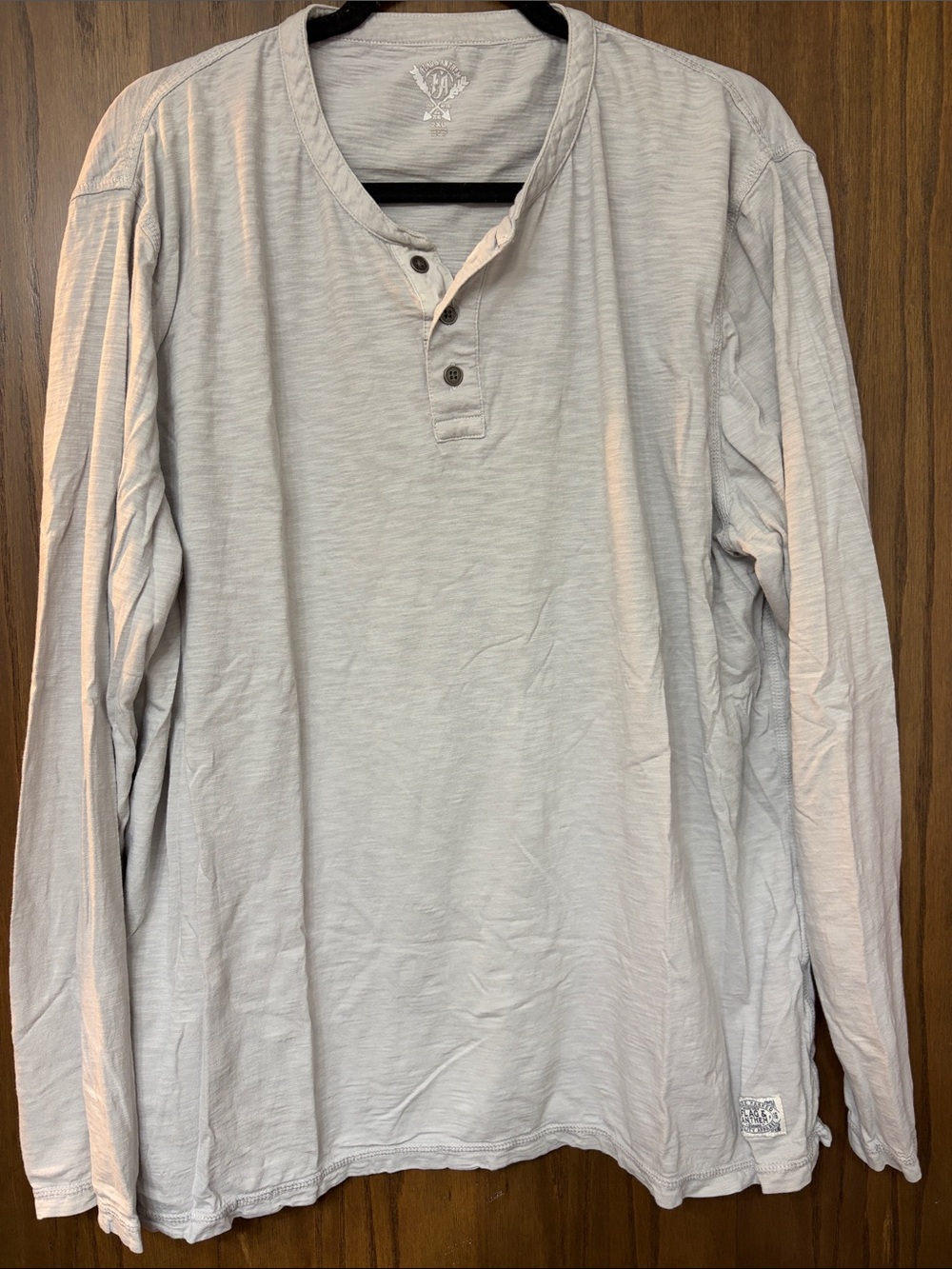 Men's Long-Sleeve Henley Shirt in Light Gray